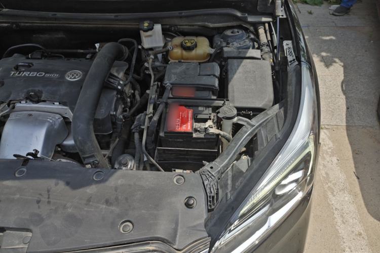 Used Buick Envision 2020 28T Four-Wheel Drive Elite Version Engine Bay Left