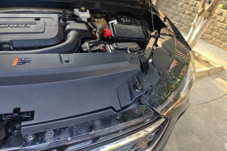 Used Buick Envision 2020 Encore GX S 652T Two-Wheel-Drive Limited-Edition S Sport Version Engine Bay Left