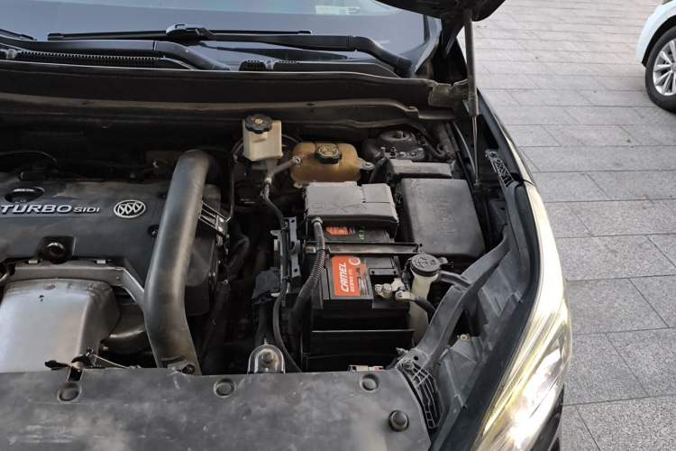 Used Buick Envision 2020 28T Four-Wheel Drive Elite Version Engine Bay Left