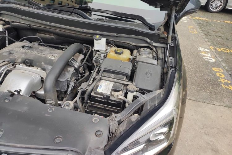 Used Buick Envision 2020 28T Four-Wheel Drive Elite Version Engine Bay Left
