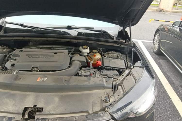 Used Buick Envision 2020 Encore S 652T Two-Wheel Drive Luxury Model Engine Bay Left