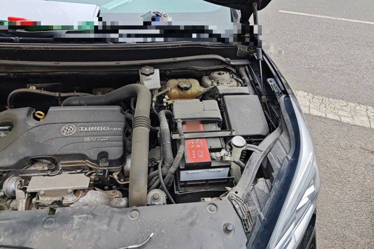 Used Buick Envision 2020 20T Two-Wheel Drive Elite Version Engine Bay Left
