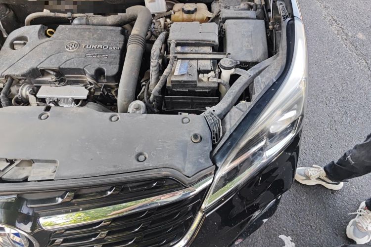 Used Buick Envision 2020 20T Two-Wheel Drive Luxury Model Engine Bay Left