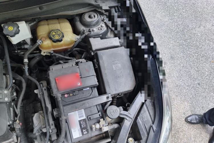 Used Buick Envision 2020 28T Four-Wheel Drive Elite Version Engine Bay Left