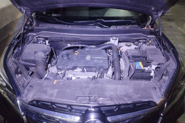 Used Buick Envision 2020 20T Two-Wheel Drive Luxury Model Engine Bay