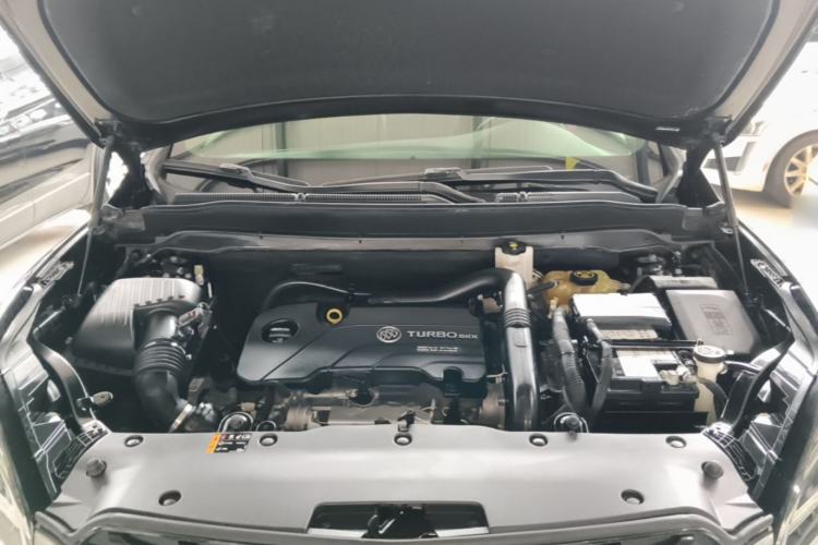 Used Buick Envision 2020 20T Two-Wheel Drive Luxury Model Engine Bay