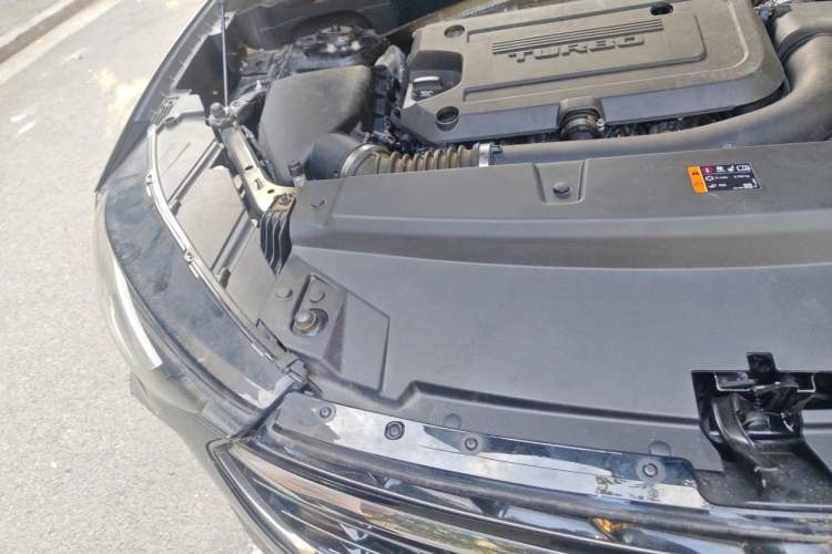 Used Buick Envision 2020 Encore GX S 652T Two-Wheel-Drive Limited-Edition S Sport Version Engine Bay Right