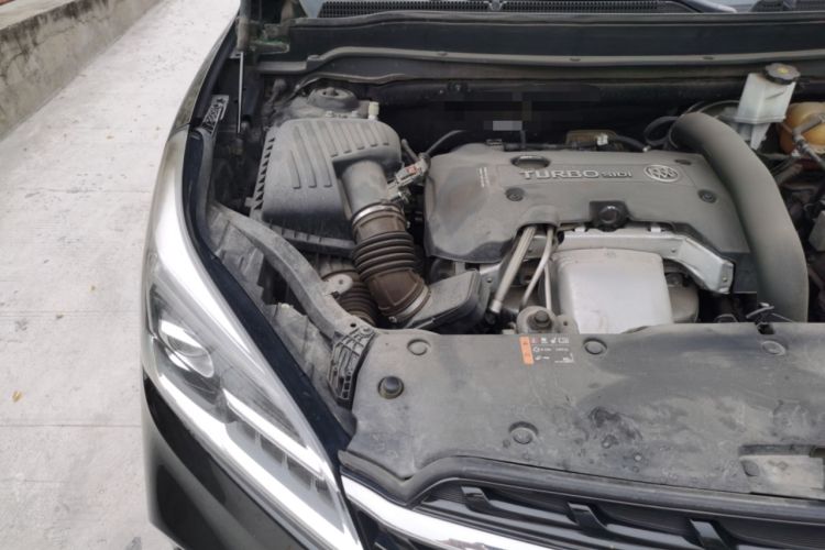 Used Buick Envision 2020 28T Four-Wheel Drive Elite Version Engine Bay Right