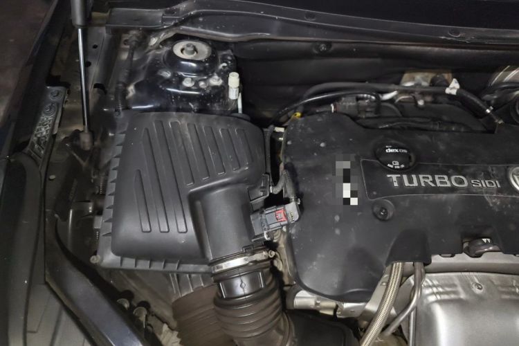 Used Buick Envision 2020 28T Four-Wheel Drive Elite Version Engine Bay Right