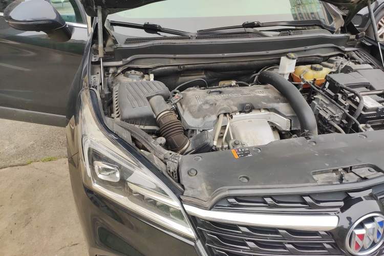 Used Buick Envision 2020 28T Four-Wheel Drive Elite Version Engine Bay Right