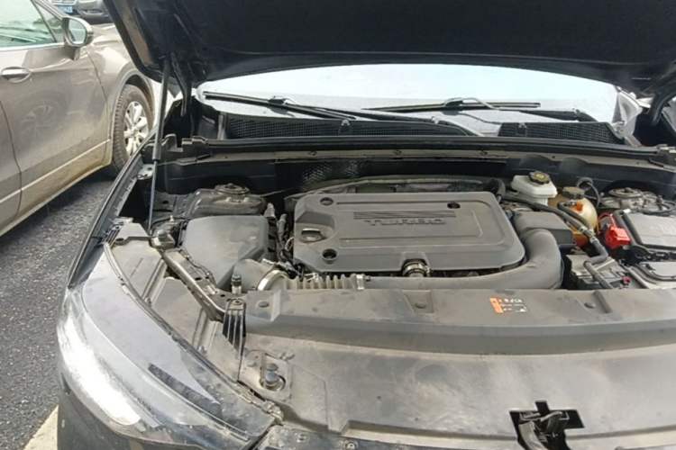 Used Buick Envision 2020 Encore S 652T Two-Wheel Drive Luxury Model Engine Bay Right