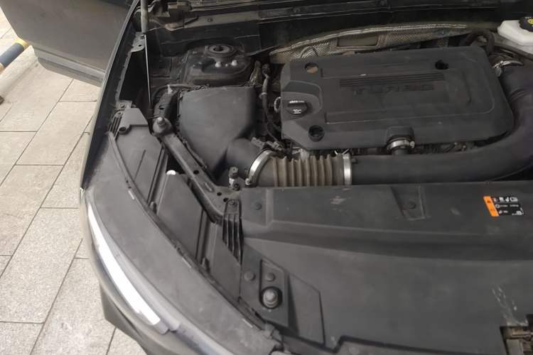 Used Buick Envision 2020 Encore GX S 652T Two-Wheel-Drive Limited-Edition S Sport Version Engine Bay Right