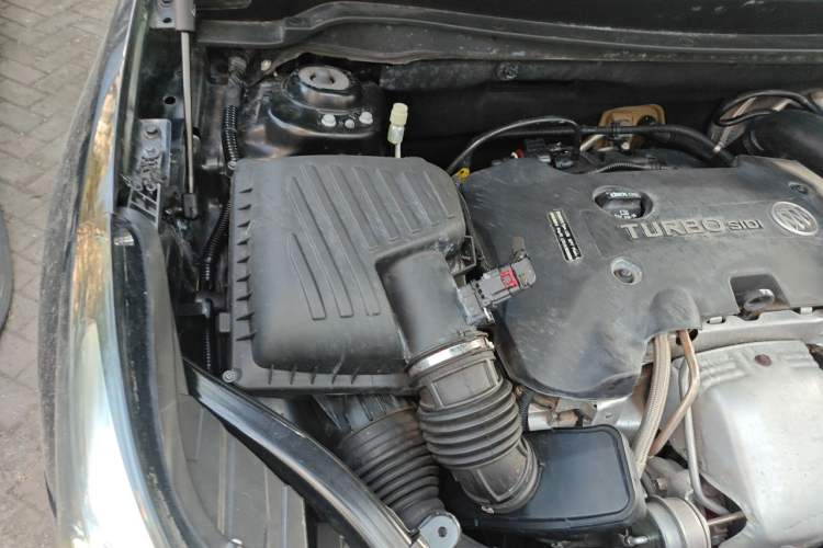 Used Buick Envision 2020 28T Four-Wheel Drive Elite Version Engine Bay Right
