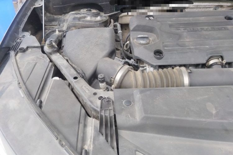 Used Buick Envision 2020 Onix S 652T Two-Wheel Drive Elite Model Engine Bay Right