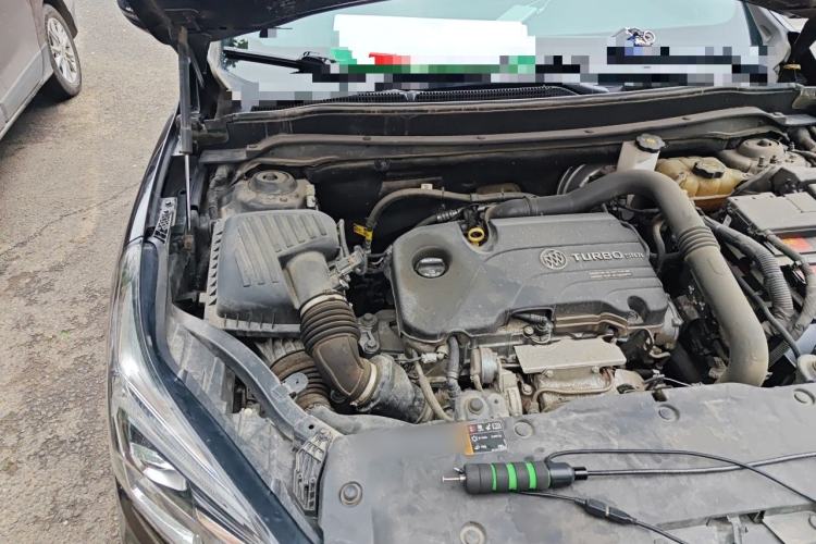 Used Buick Envision 2020 20T Two-Wheel Drive Elite Version Engine Bay Right