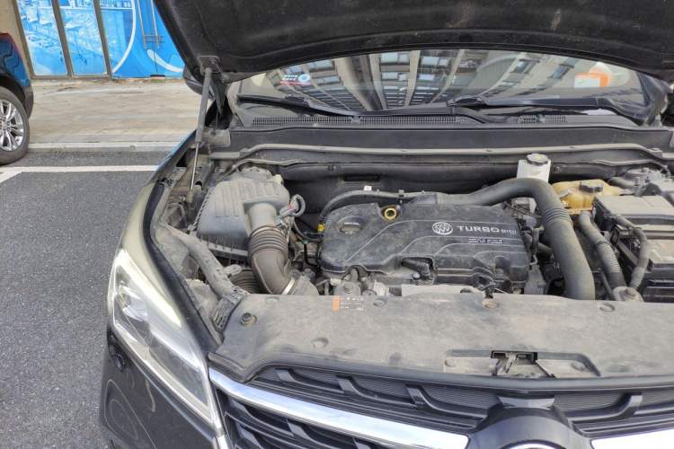 Used Buick Envision 2020 20T Two-Wheel Drive Luxury Model Engine Bay Right