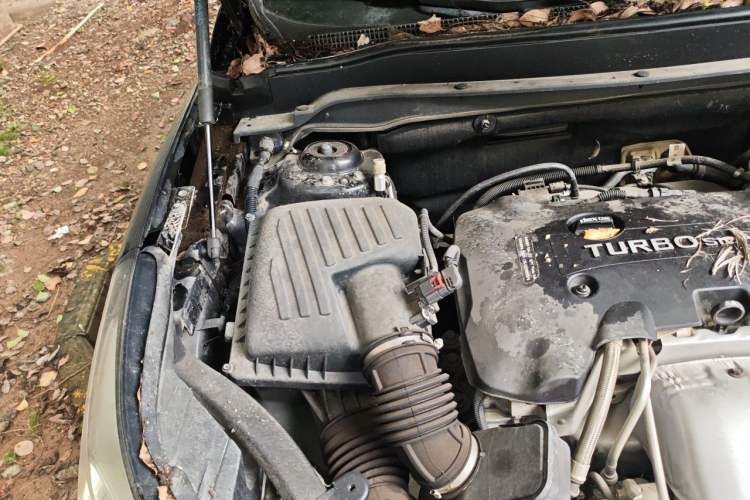 Used Buick Envision 2020 28T Four-Wheel Drive Elite Version Engine Bay Right