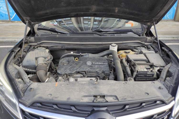 Used Buick Envision 2020 20T Two-Wheel Drive Luxury Model Engine Bay