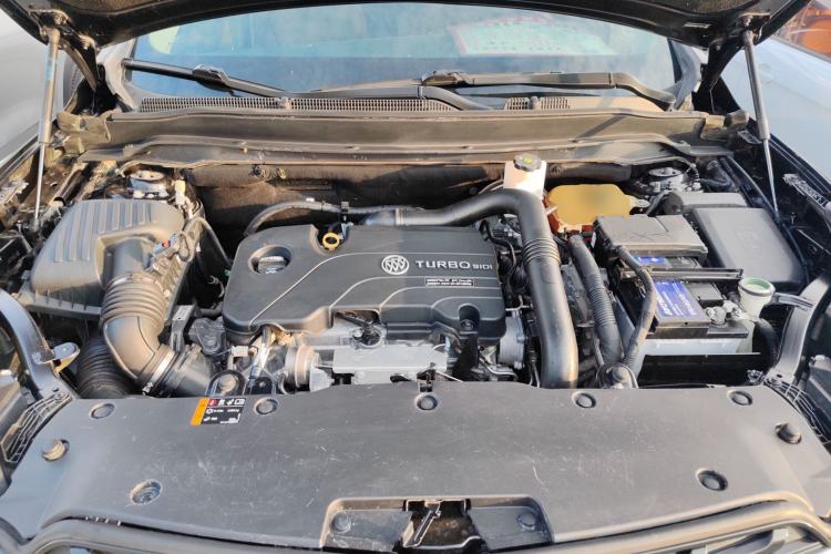 Used Buick Envision 2020 20T Two-Wheel Drive Luxury Model Engine Bay