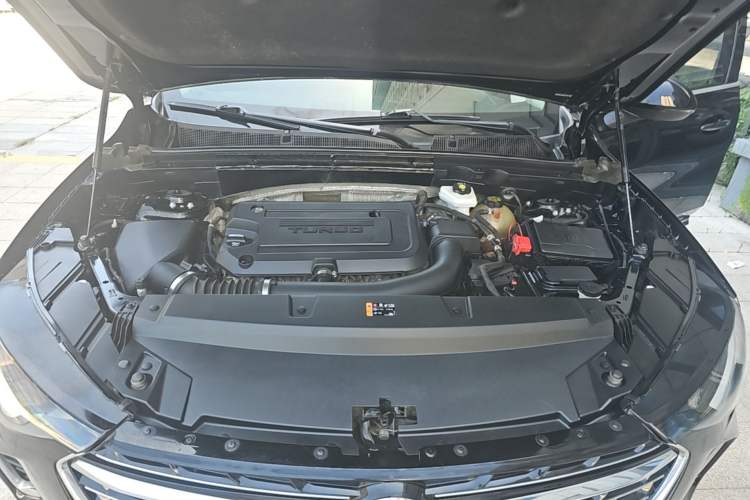 Used Buick Envision 2020 Onix S 652T Two-Wheel Drive Elite Model Engine Bay