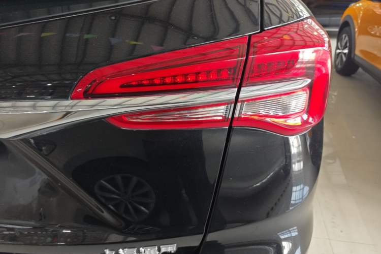 Used Buick Envision 2020 28T Four-Wheel Drive Elite Version Exterior 3