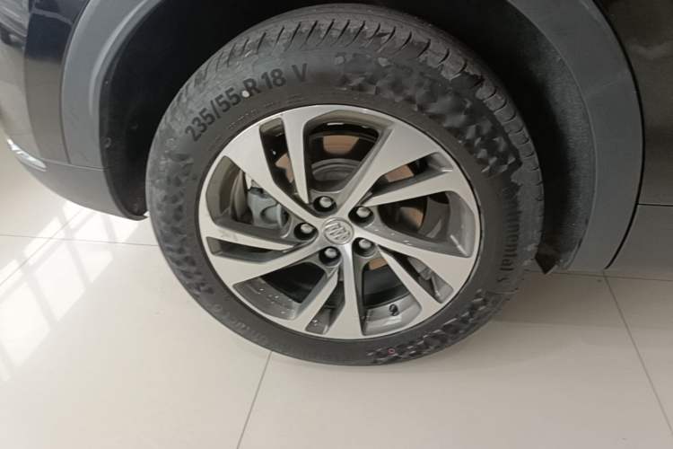 Used Buick Envision 2020 Onix S 652T Two-Wheel Drive Elite Model Exterior 5