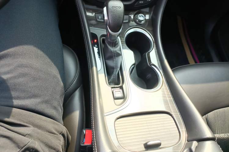 Used Buick Envision 2020 20T Two-Wheel Drive Leading Version Gear Lever