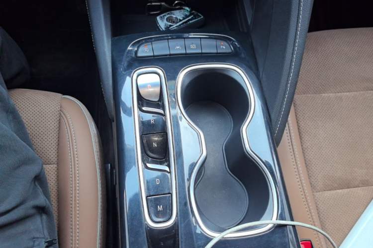 Used Buick Envision 2020 Encore S 652T Two-Wheel Drive Luxury Model Gear Lever
