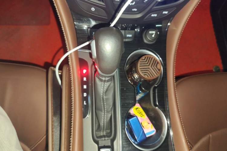 Used Buick Envision 2020 28T Four-Wheel Drive Elite Version Gear Lever