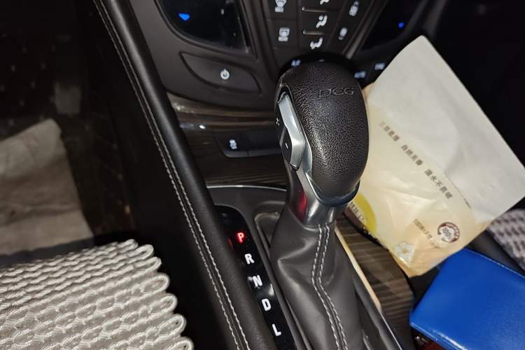 Used Buick Envision 2020 20T Two-Wheel Drive Leading Version Gear Lever