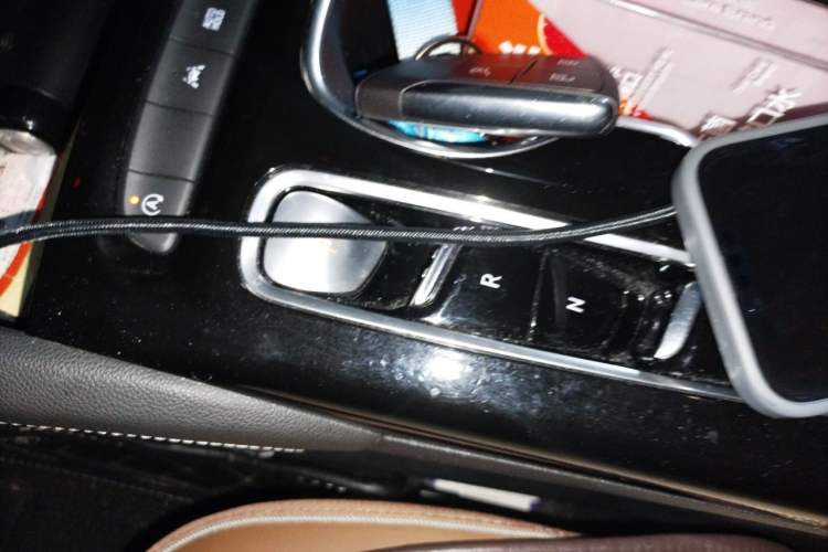 Used Buick Envision 2020 Encore S 652T Two-Wheel Drive Luxury Model Gear Lever
