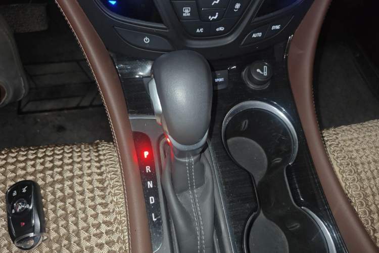 Used Buick Envision 2020 28T Four-Wheel Drive Elite Version Gear Lever