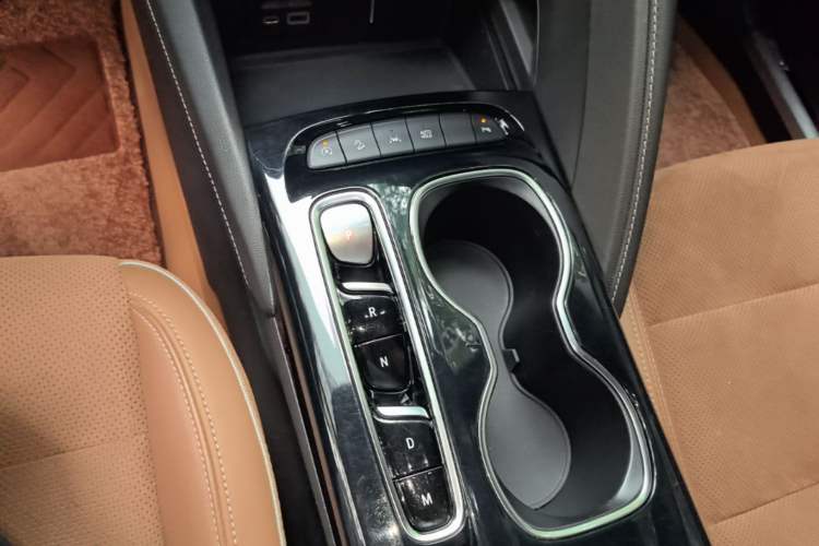Used Buick Envision 2020 Encore S 652T Four-Wheel Drive Luxury Model Gear Lever