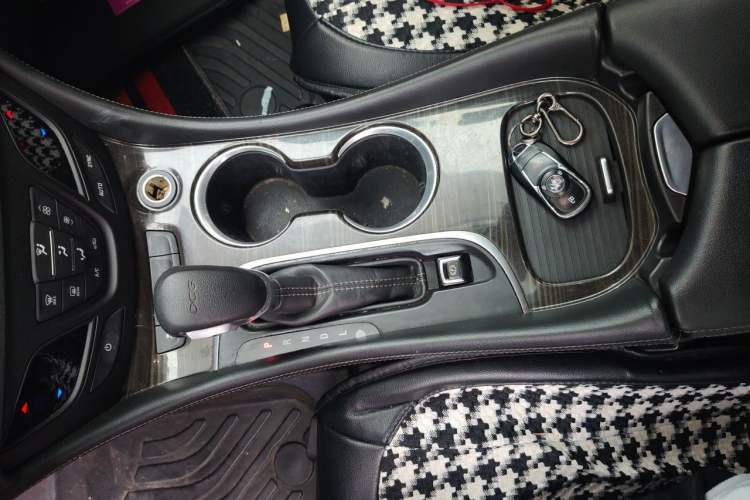 Used Buick Envision 2020 20T Two-Wheel Drive Leading Version Gear Lever