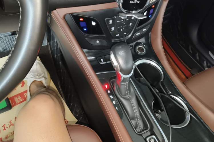 Used Buick Envision 2020 20T Two-Wheel Drive Luxury Model Gear Lever