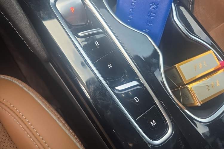 Used Buick Envision 2020 Encore S 652T Four-Wheel Drive Luxury Model Gear Lever