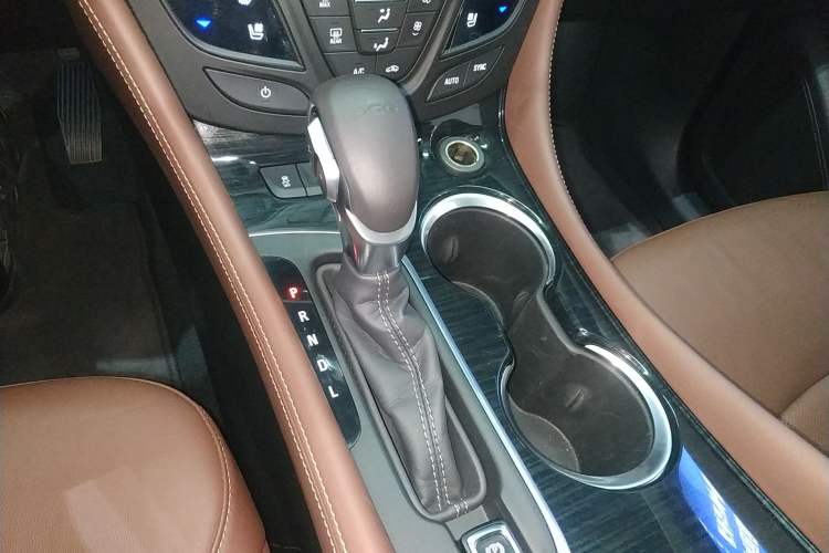 Used Buick Envision 2020 20T Two-Wheel Drive Luxury Model Gear Lever