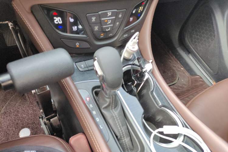 Used Buick Envision 2020 20T Two-Wheel Drive Luxury Model Gear Lever