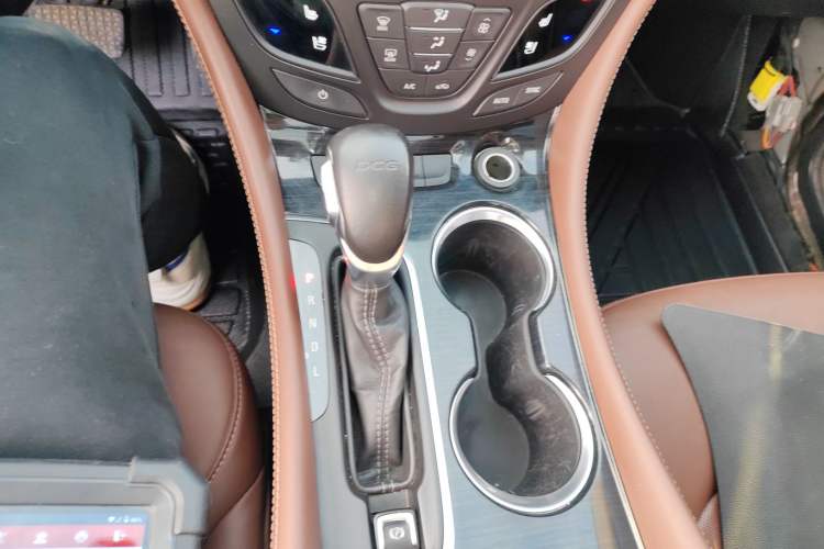 Used Buick Envision 2020 20T Two-Wheel Drive Luxury Model Gear Lever