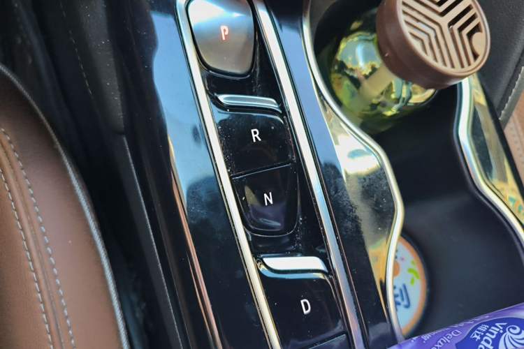 Used Buick Envision 2020 Encore S 652T Two-Wheel Drive Luxury Model Gear Lever