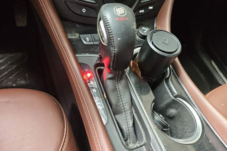 Used Buick Envision 2020 28T Four-Wheel Drive Elite Version Gear Lever