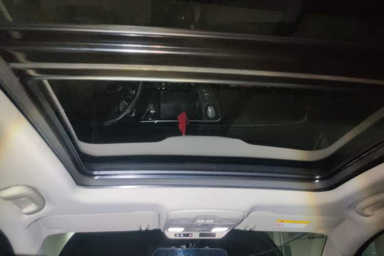 Used Buick Envision 2020 20T Two-Wheel Drive Leading Version Headliner