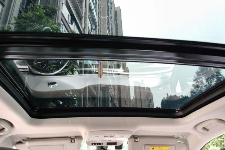 Used Buick Envision 2020 28T Four-Wheel Drive Elite Version Headliner