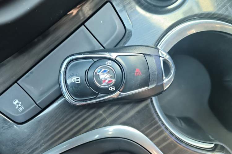 Used Buick Envision 2020 20T Two-Wheel Drive Leading Version Interior 1