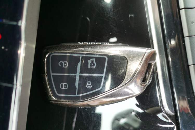 Used Buick Envision 2020 Encore S 652T Four-Wheel Drive Luxury Model Interior 1