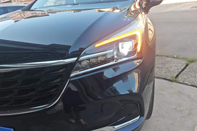 Used Buick Envision 2020 20T Two-Wheel Drive Leading Version Left Front Headlight