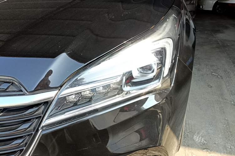 Used Buick Envision 2020 20T Two-Wheel Drive Elite Version Left Front Headlight