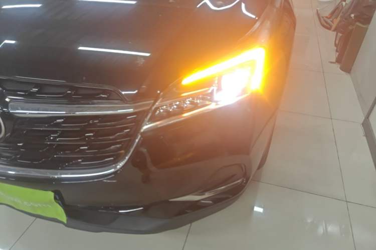 Used Buick Envision 2020 20T Two-Wheel Drive Elite Version Left Front Headlight