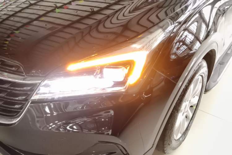 Used Buick Envision 2020 20T Two-Wheel Drive Luxury Model Left Front Headlight