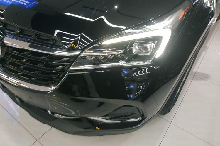 Used Buick Envision 2020 20T Two-Wheel Drive Luxury Model Left Front Headlight
